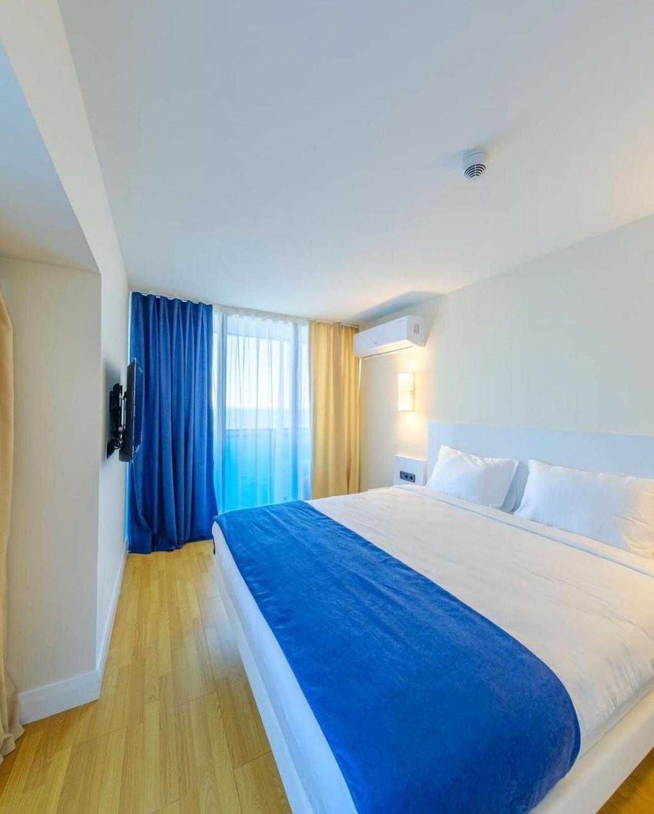 Luxury Panorama Sea View Apartment & Central Batumi Eksteriør bilde